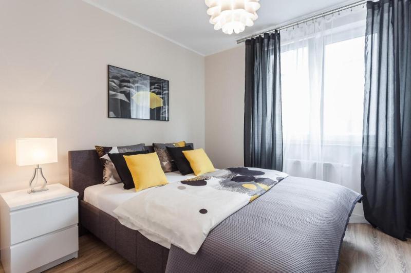 One-Bedroom Apartment Wierzbowa 3