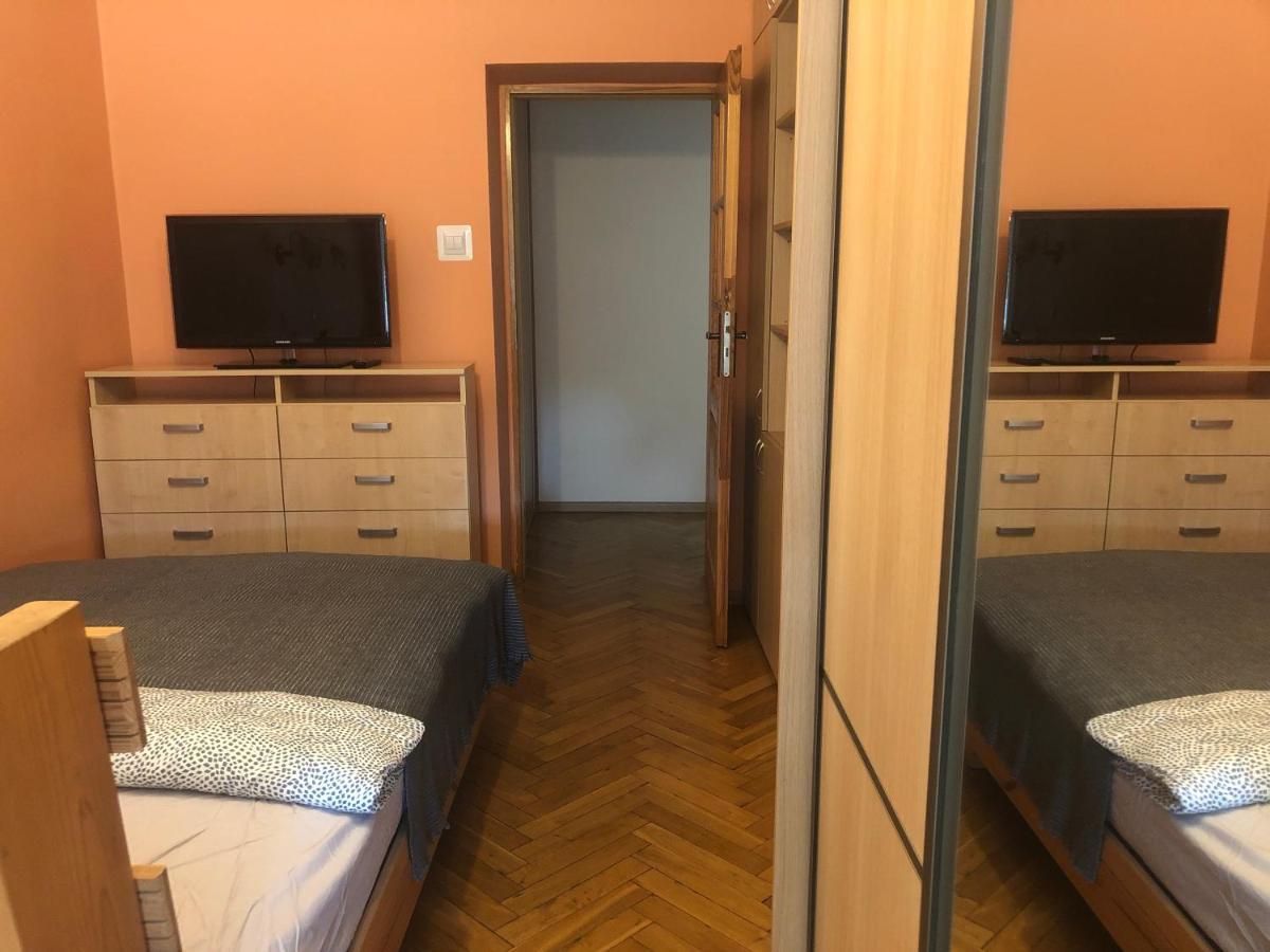 Doppelzimmer mit Balkon