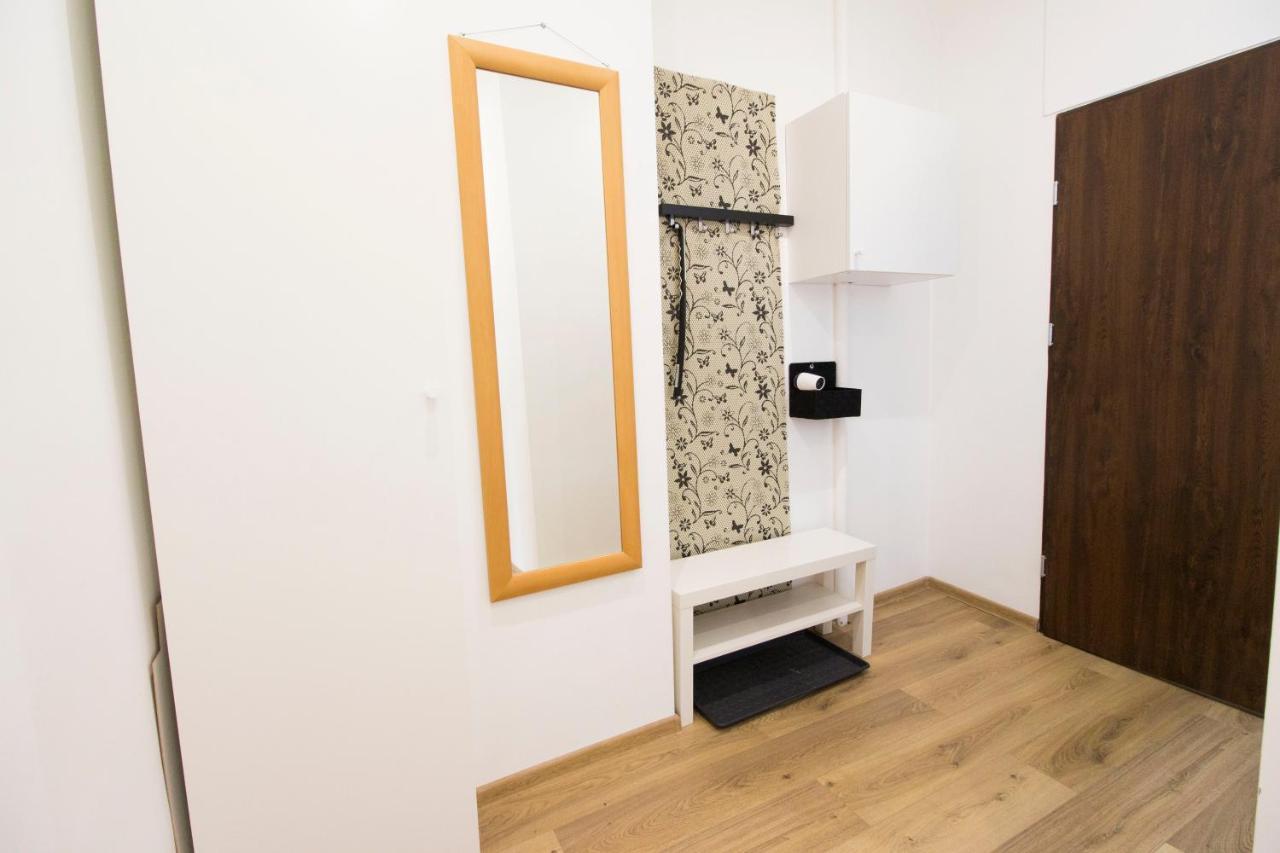 Two-Bedroom Apartment,1301825653:JPEG