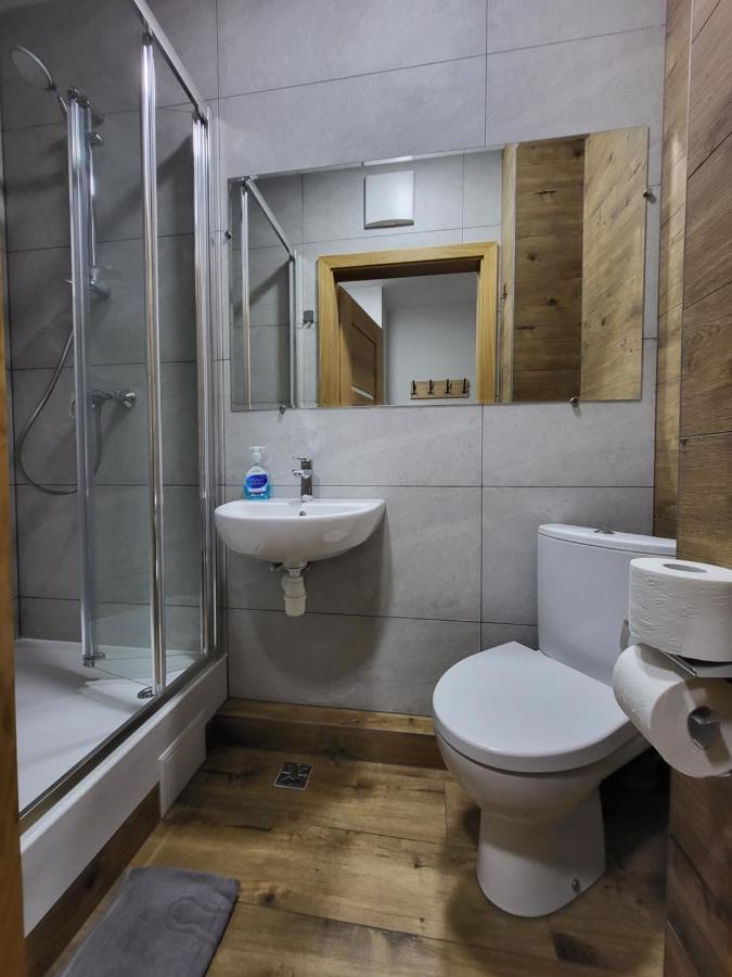 Double Room Private Bathroom