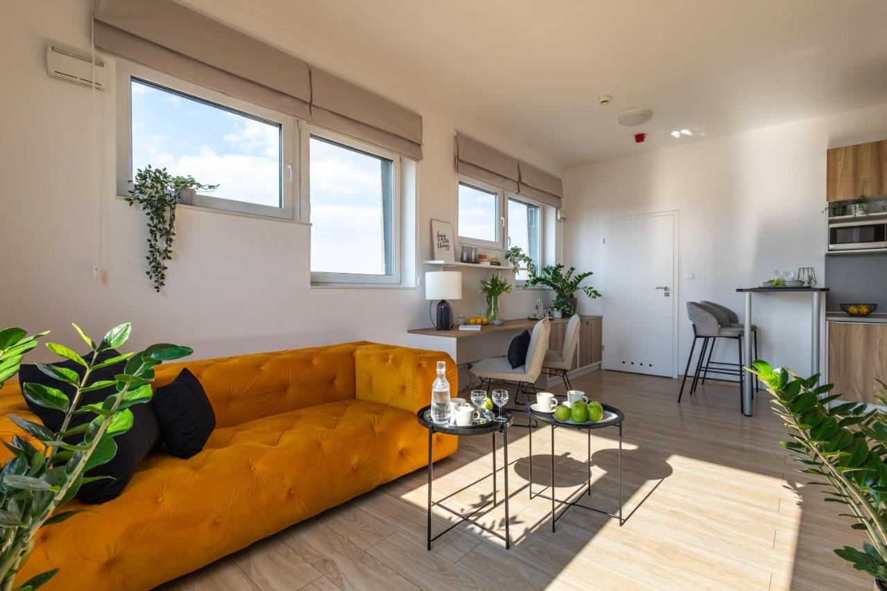 Apartment,1571342633:JPEG