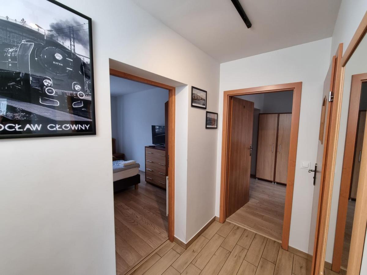 Three-Bedroom Apartment,1462095028:JPEG