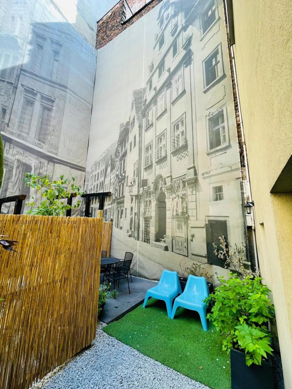 Apartment with Patio - ul. Białoskórnicza 6