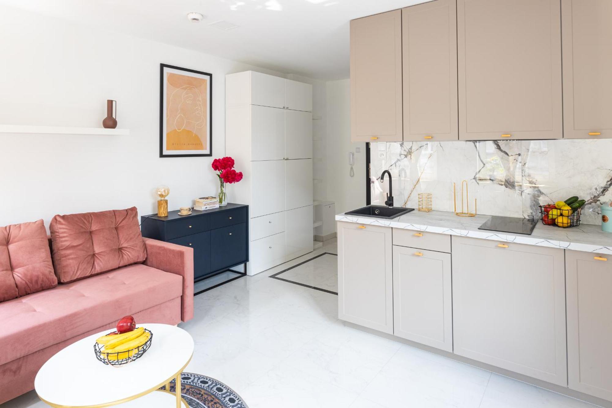 Studio Apartment