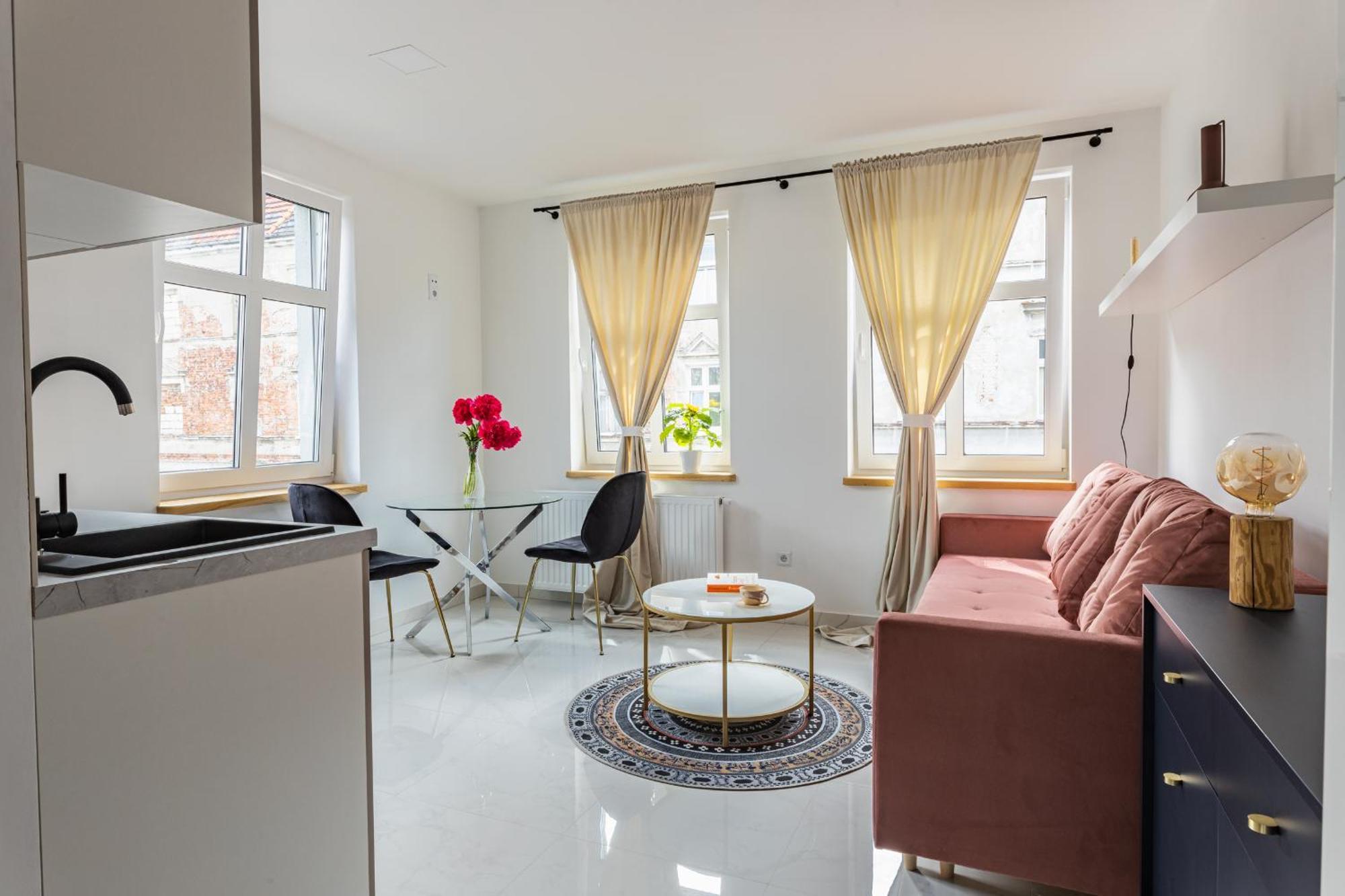 Studio Apartment