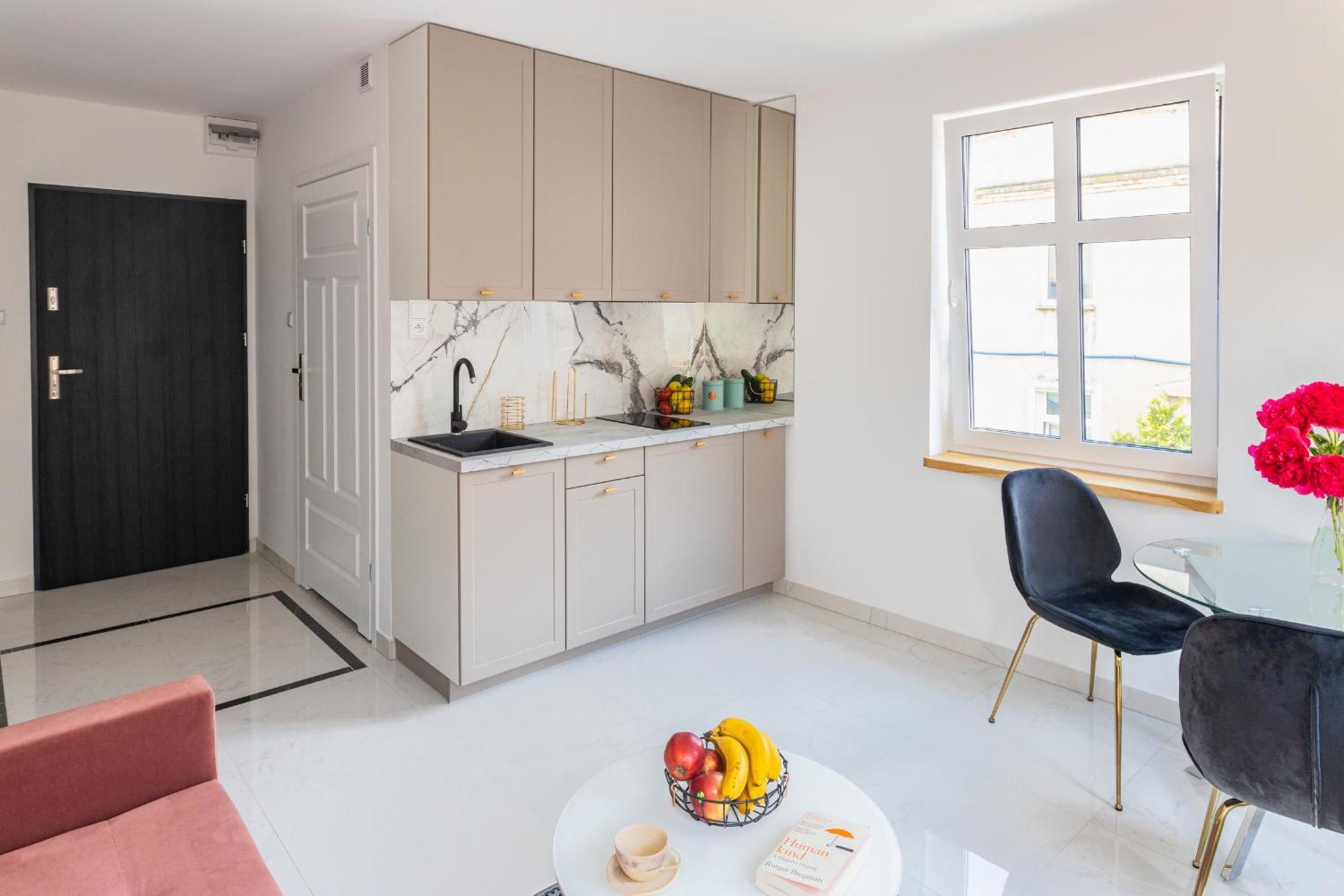 Studio Apartment