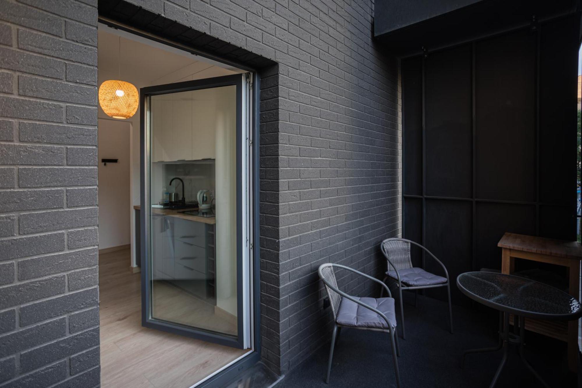 Studio Balcony