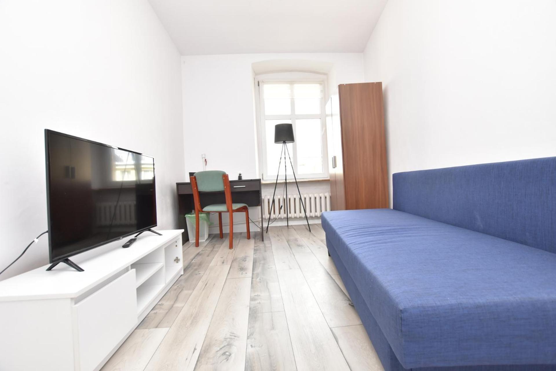 Three-Bedroom Apartment ul św Mikołaja 53