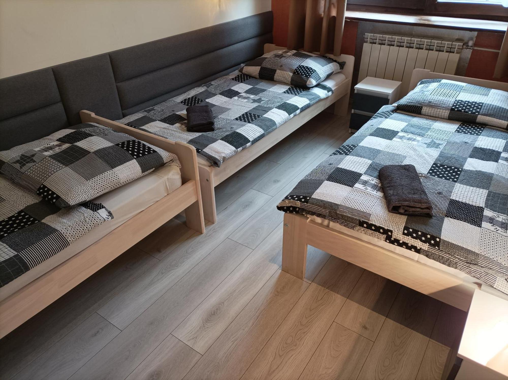 Dreibettzimmer
