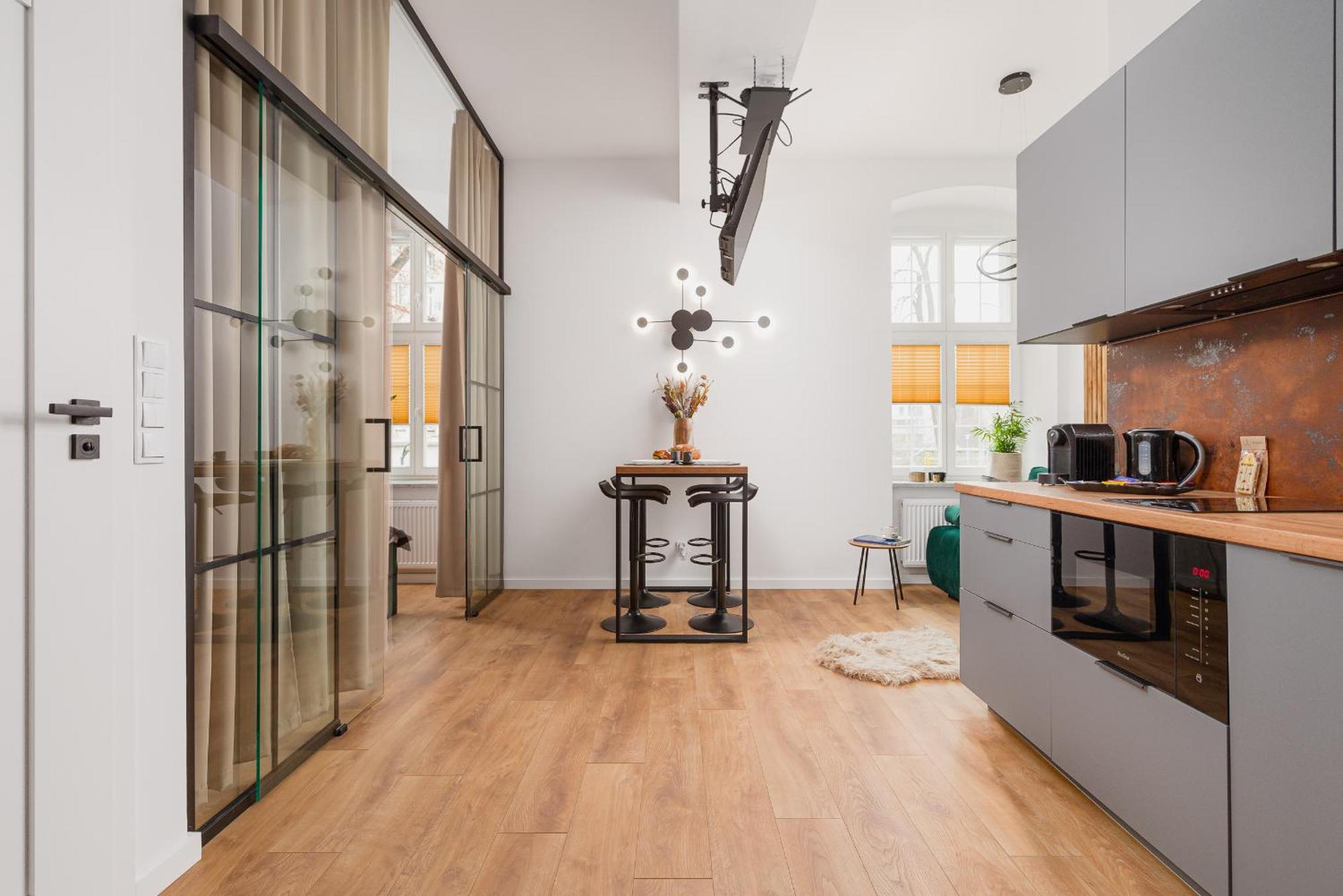 One-Bedroom Apartment