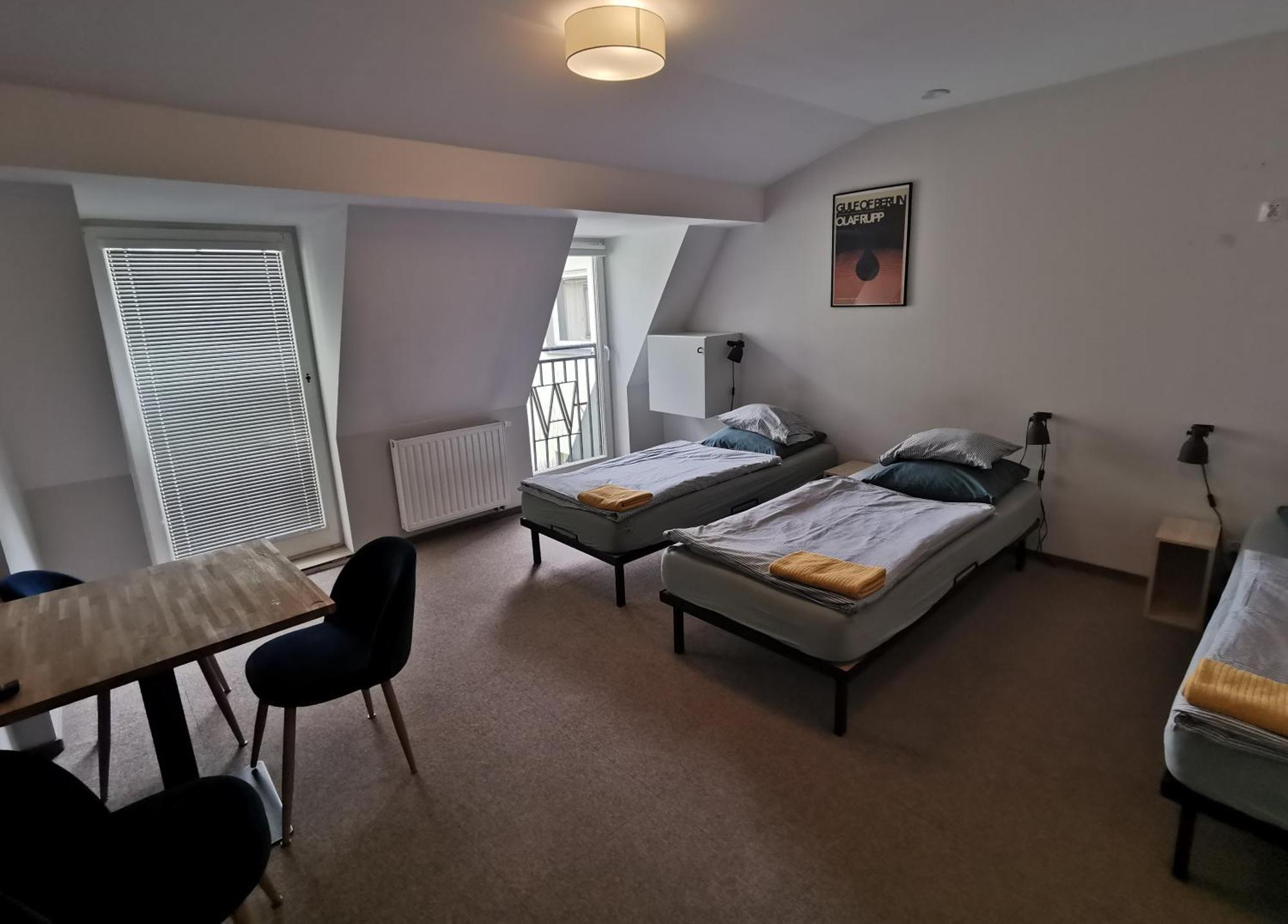 Deluxe Triple Room Private External Bathroom