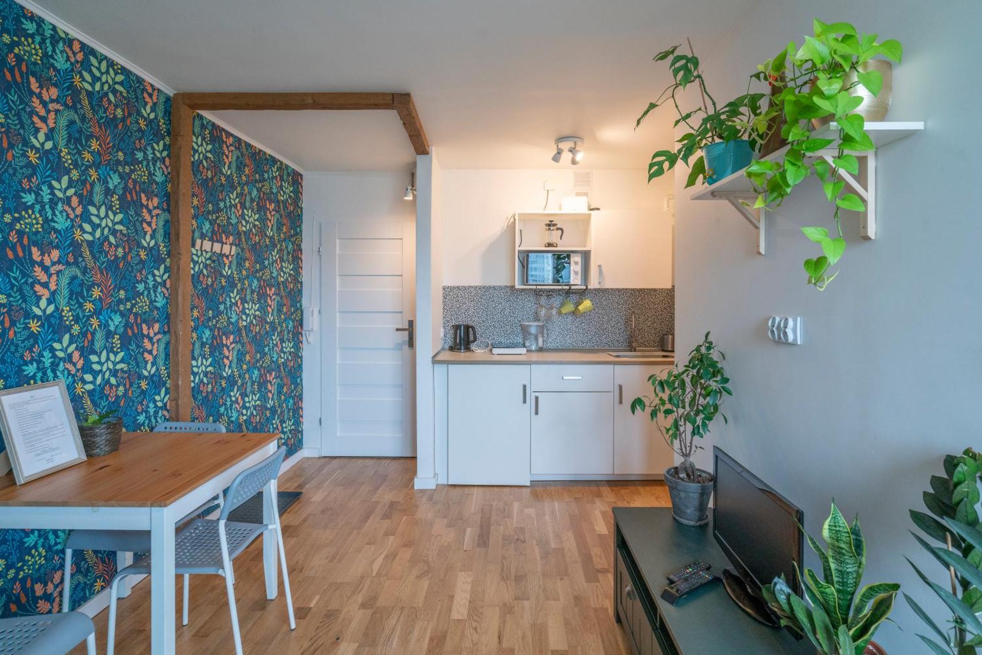 One-Bedroom Apartment