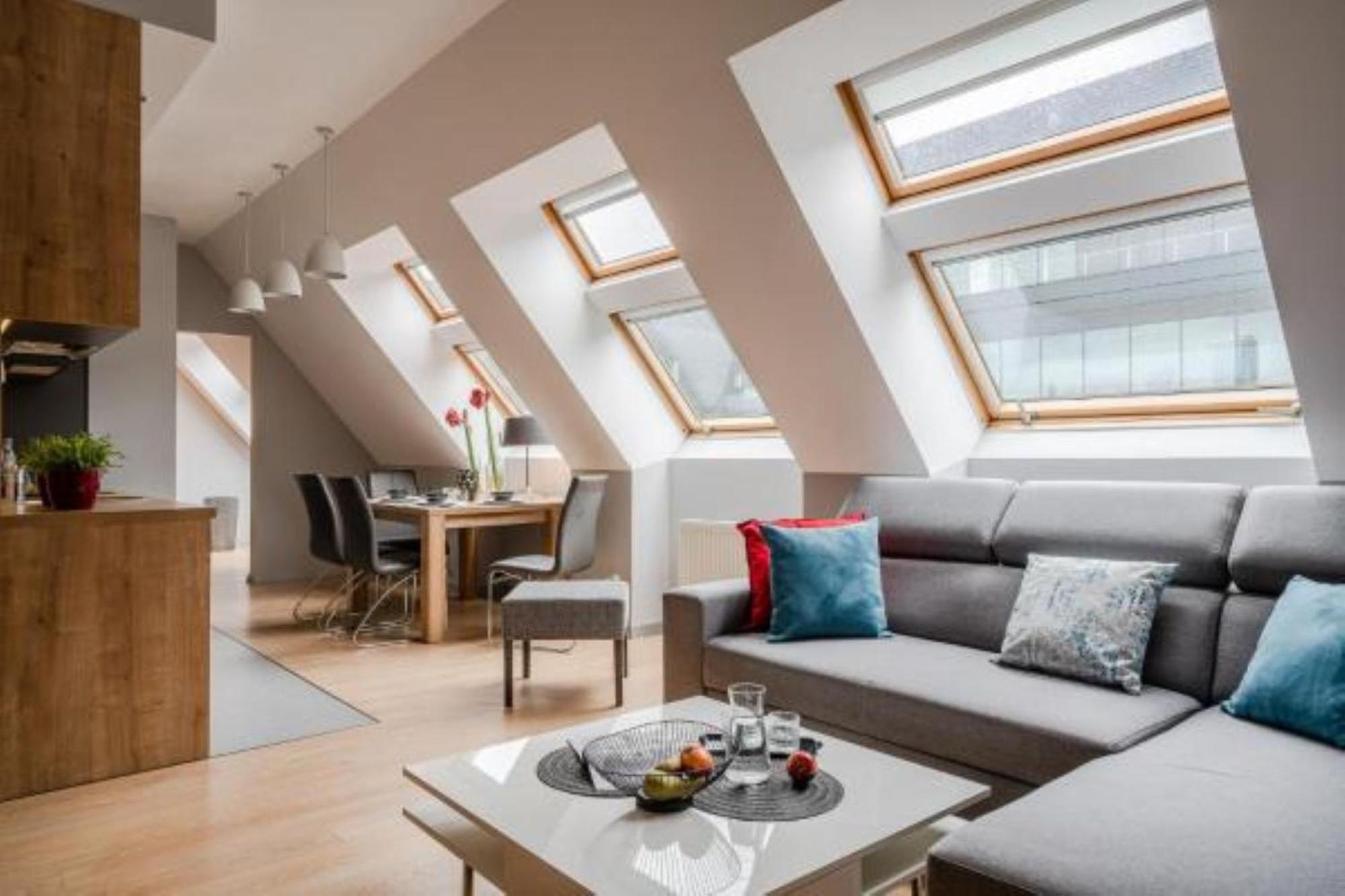 One-Bedroom Apartment Wierzbowa 3
