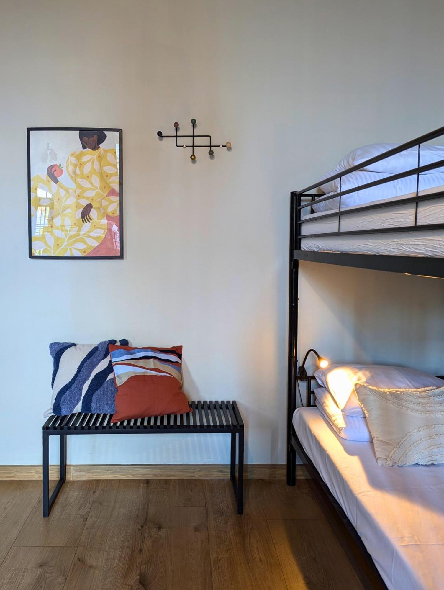 Bed 6-Bed Female Dormitory Room