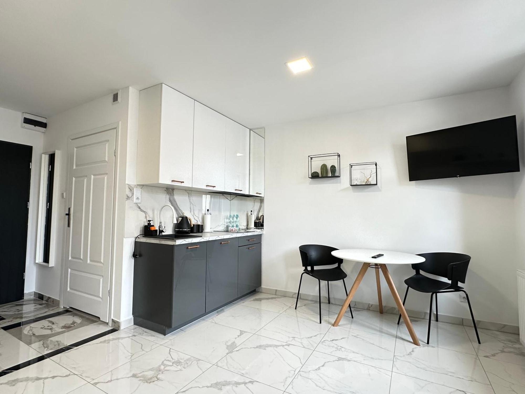 Studio Apartment