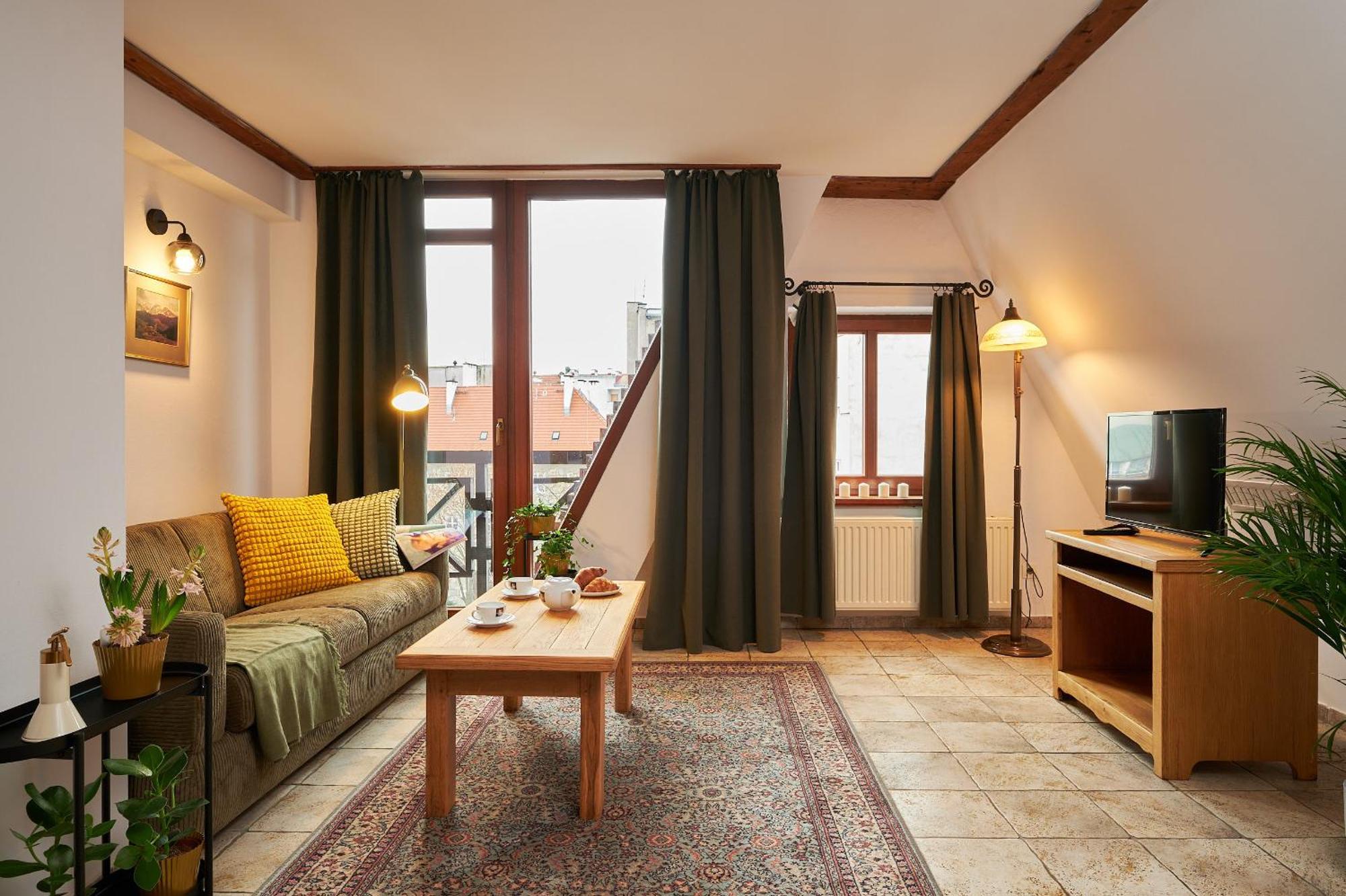 One-Bedroom Apartment