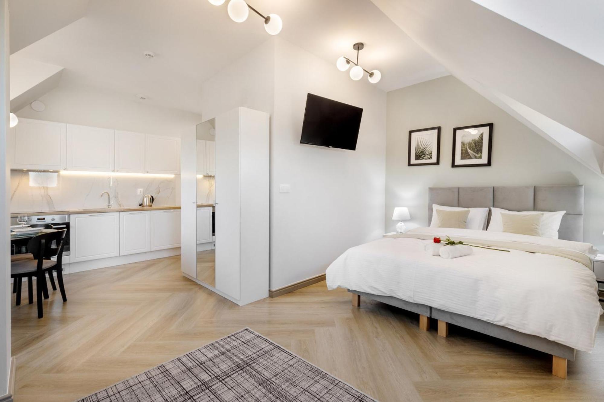 Studio Apartment