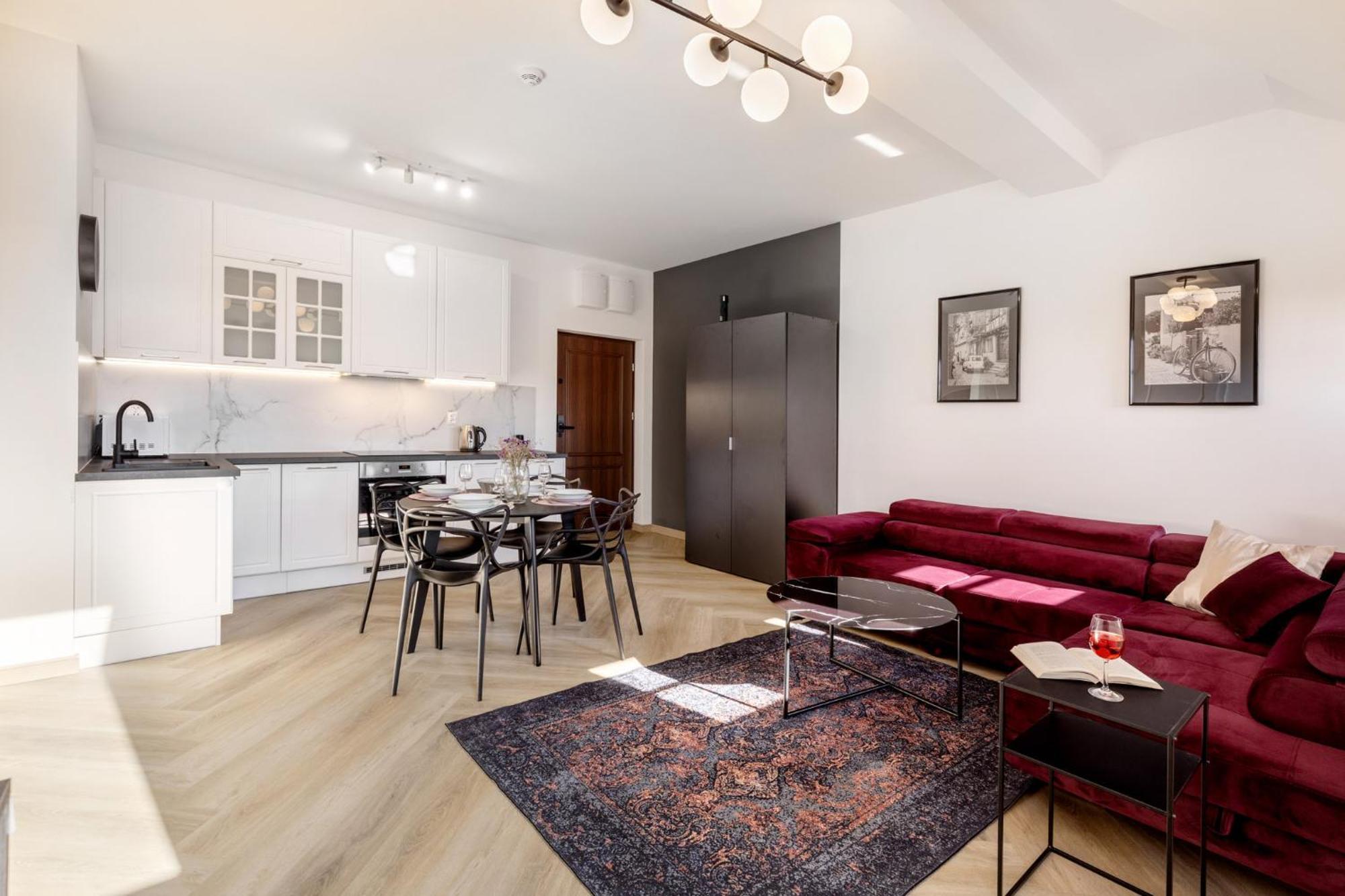 One-Bedroom Apartment