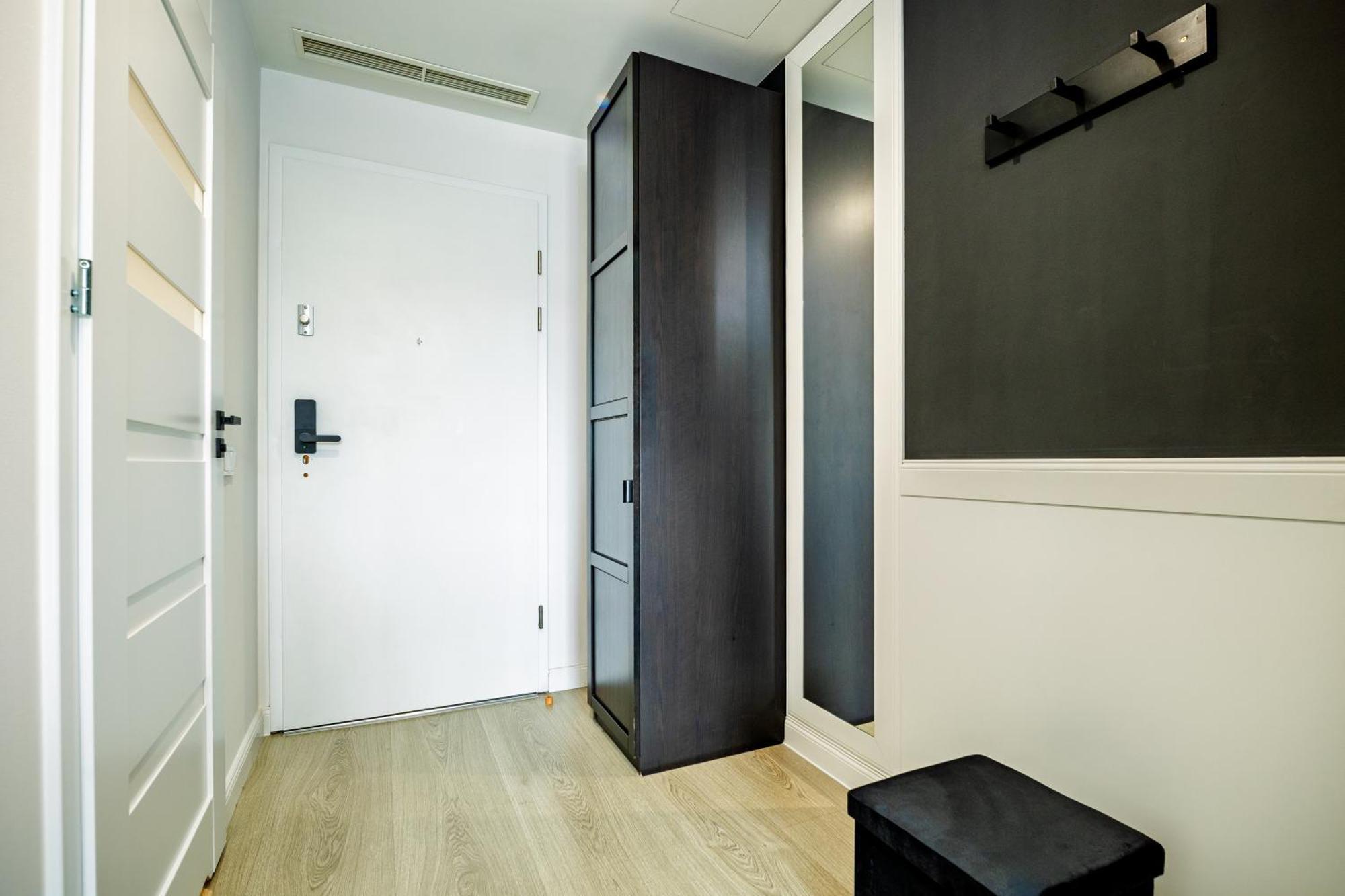 Deluxe Studio