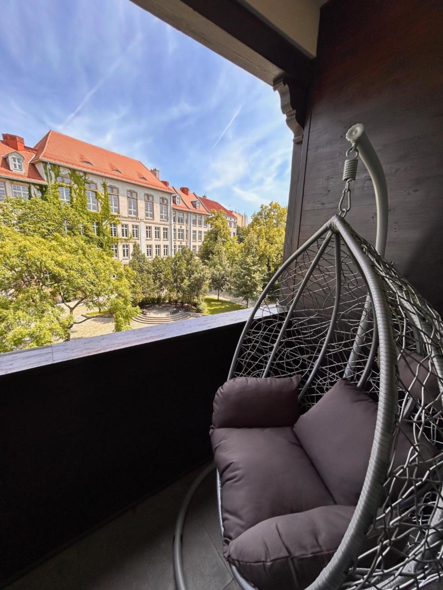 Double Queen Room balcony
