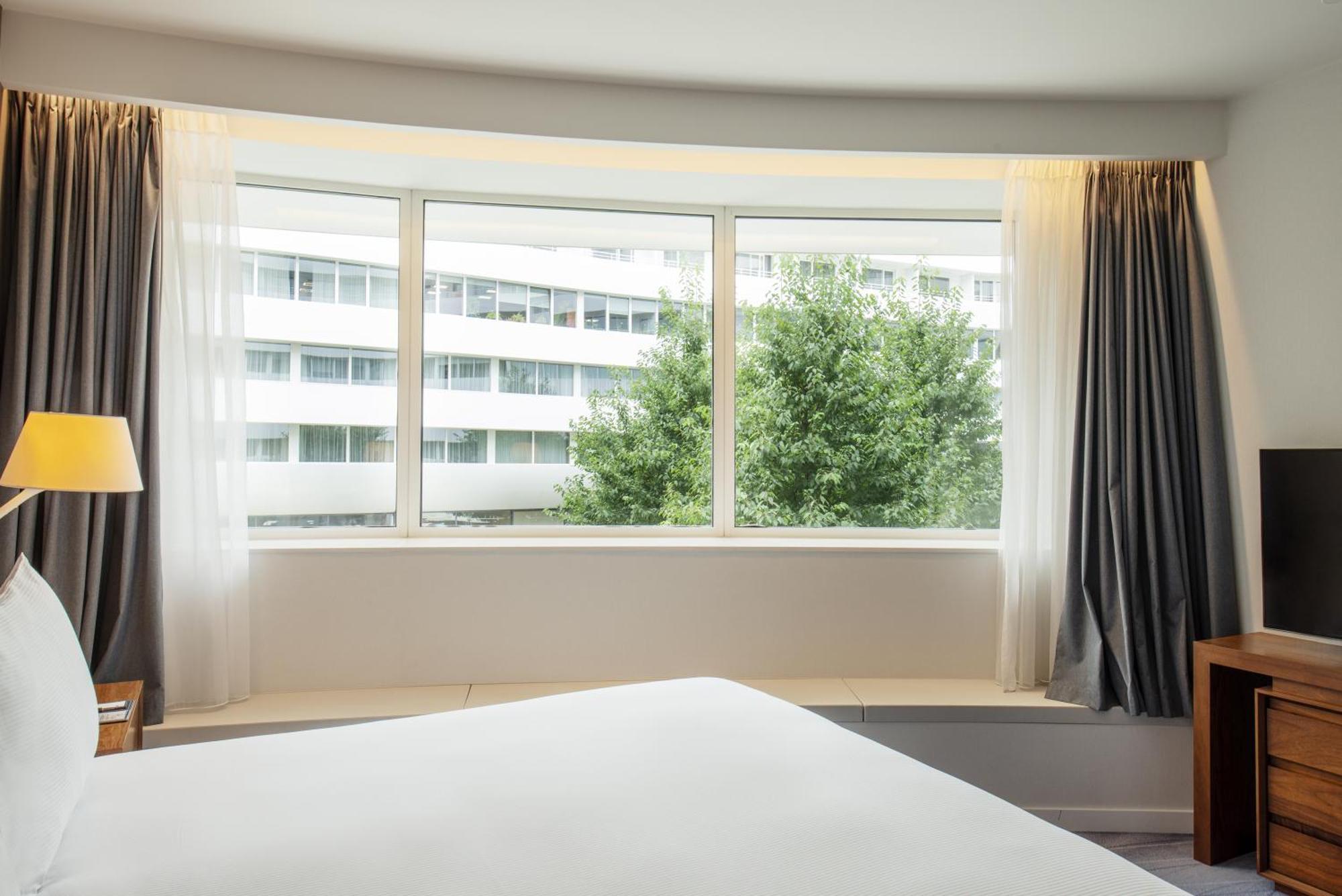 King Guest Room,1765941395:JPEG