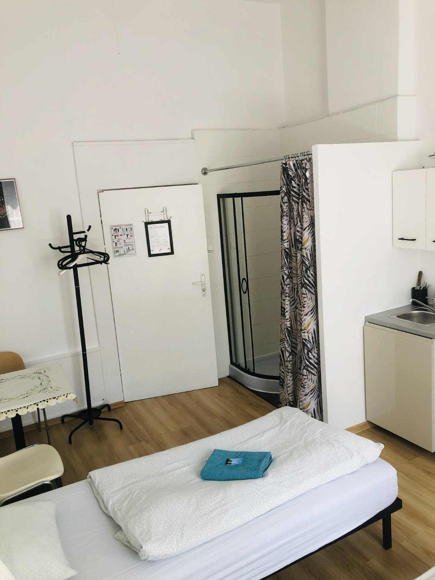 Double Room Private External Bathroom