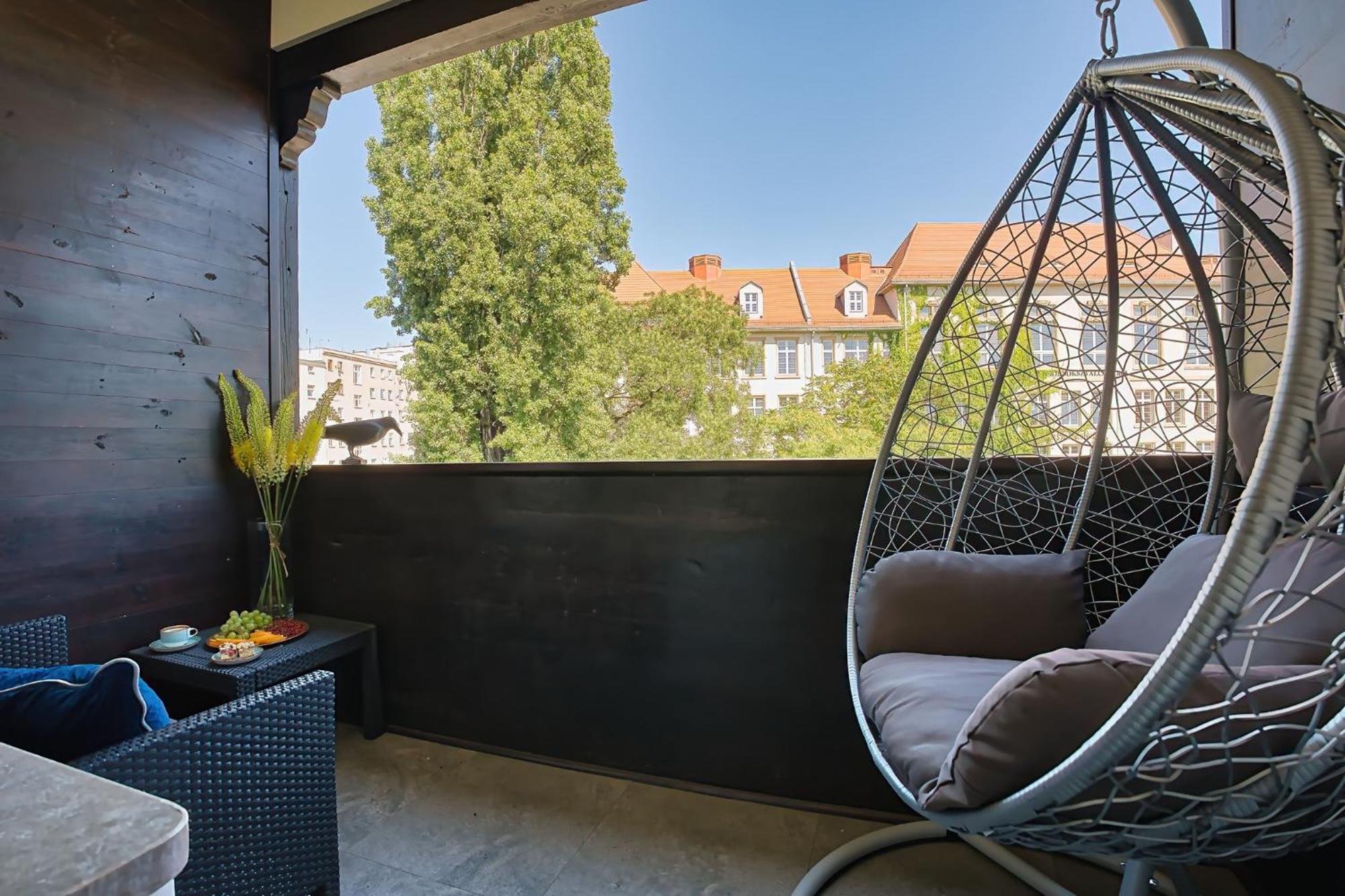 Double Queen Room balcony