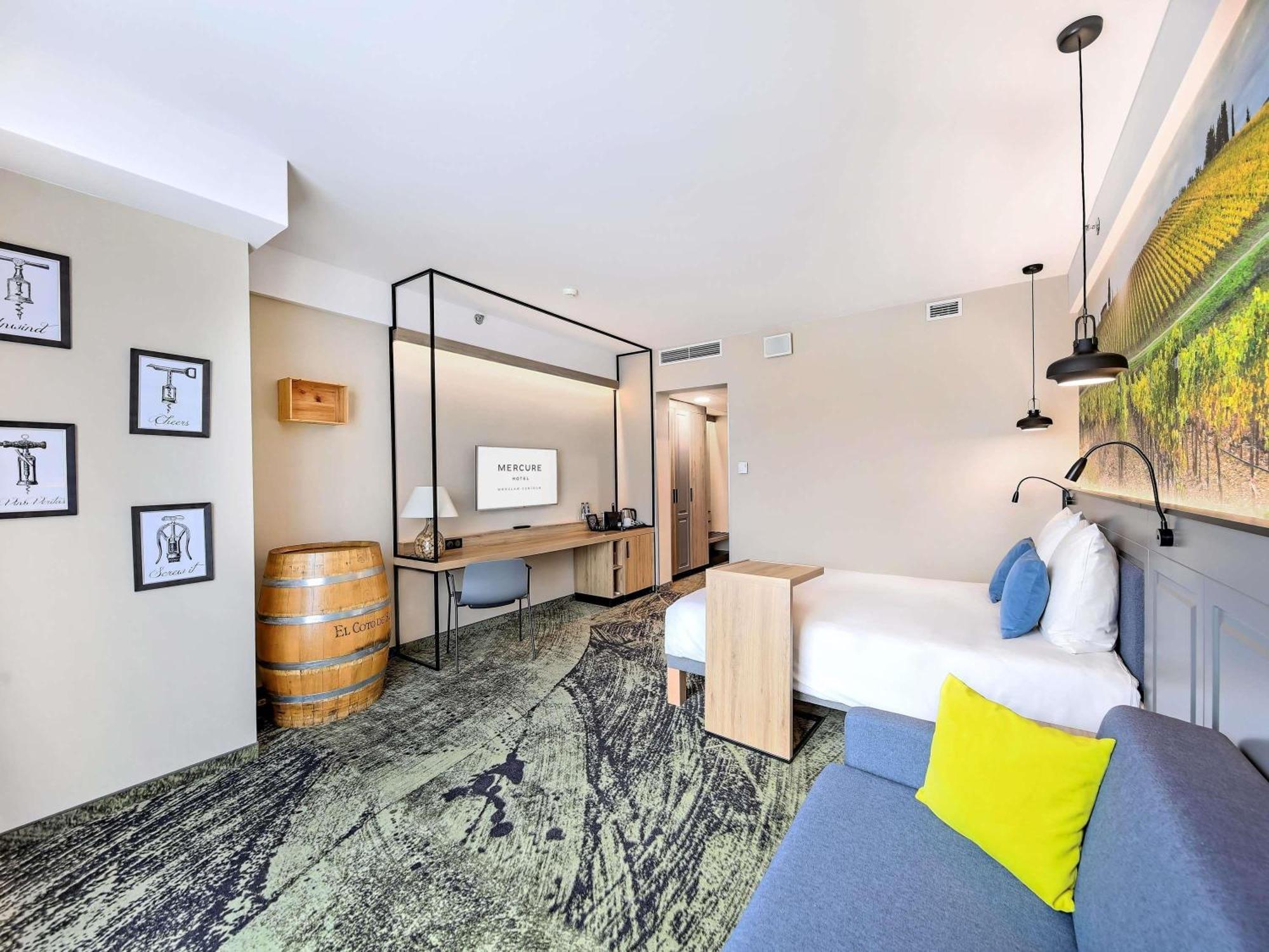 Privilege Room newly renovated double bed sofa City View
