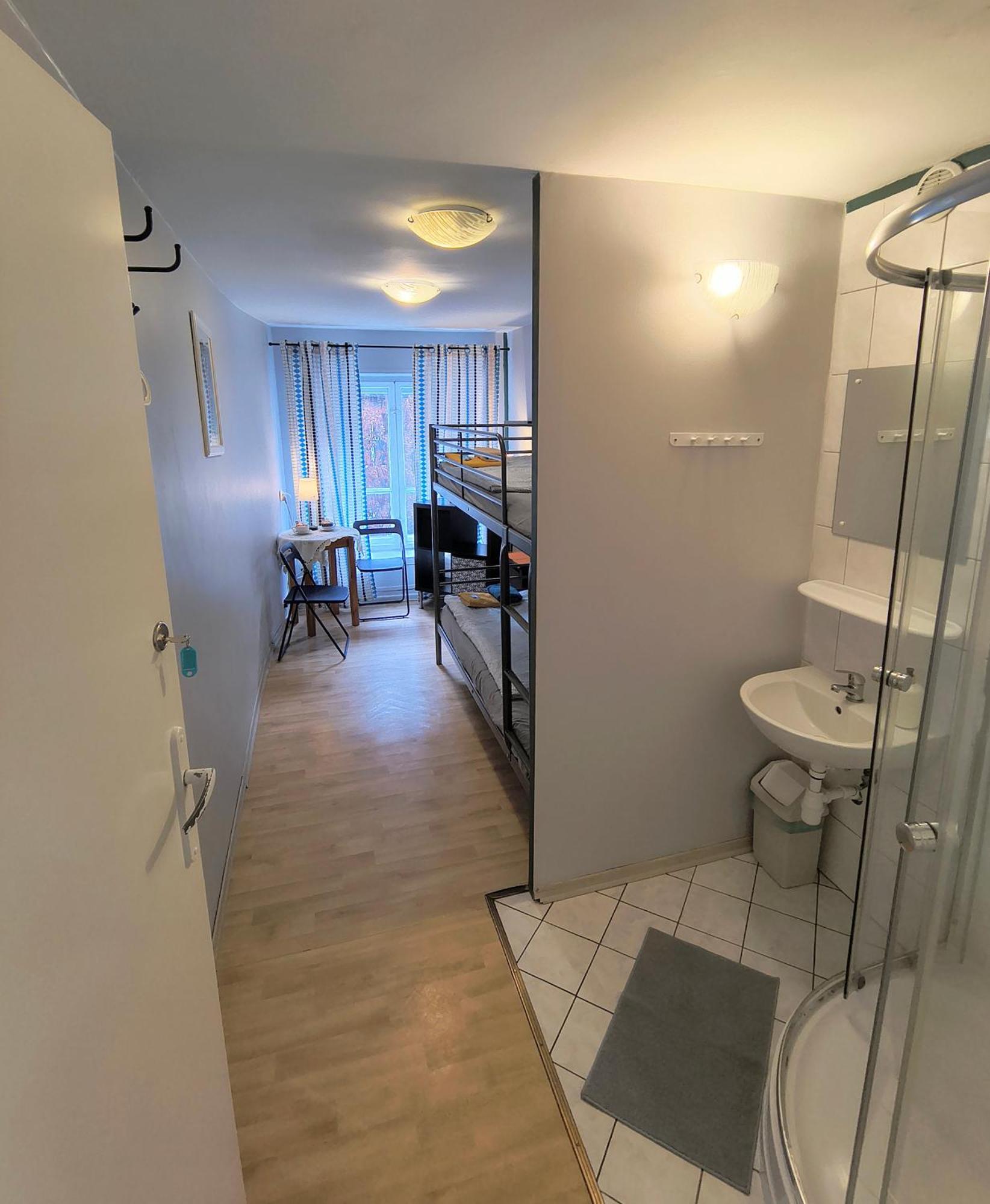 Double Room Shower