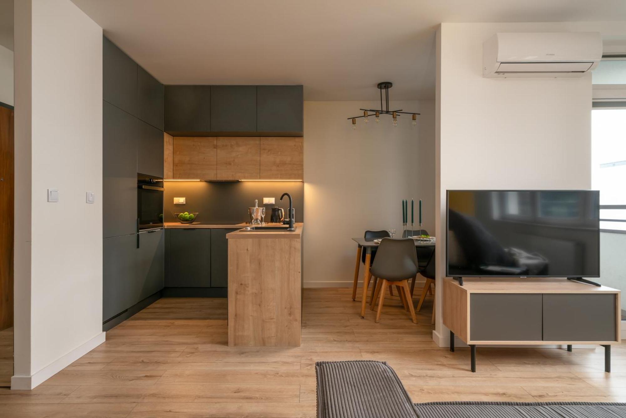 Pure Home Apartments B1454