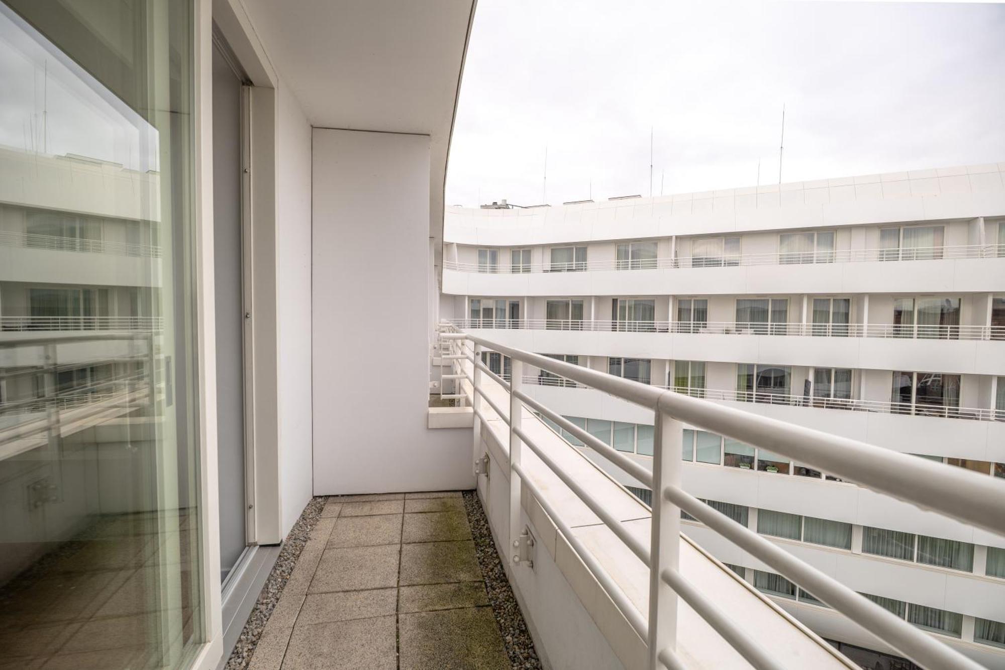 Studio Balcony