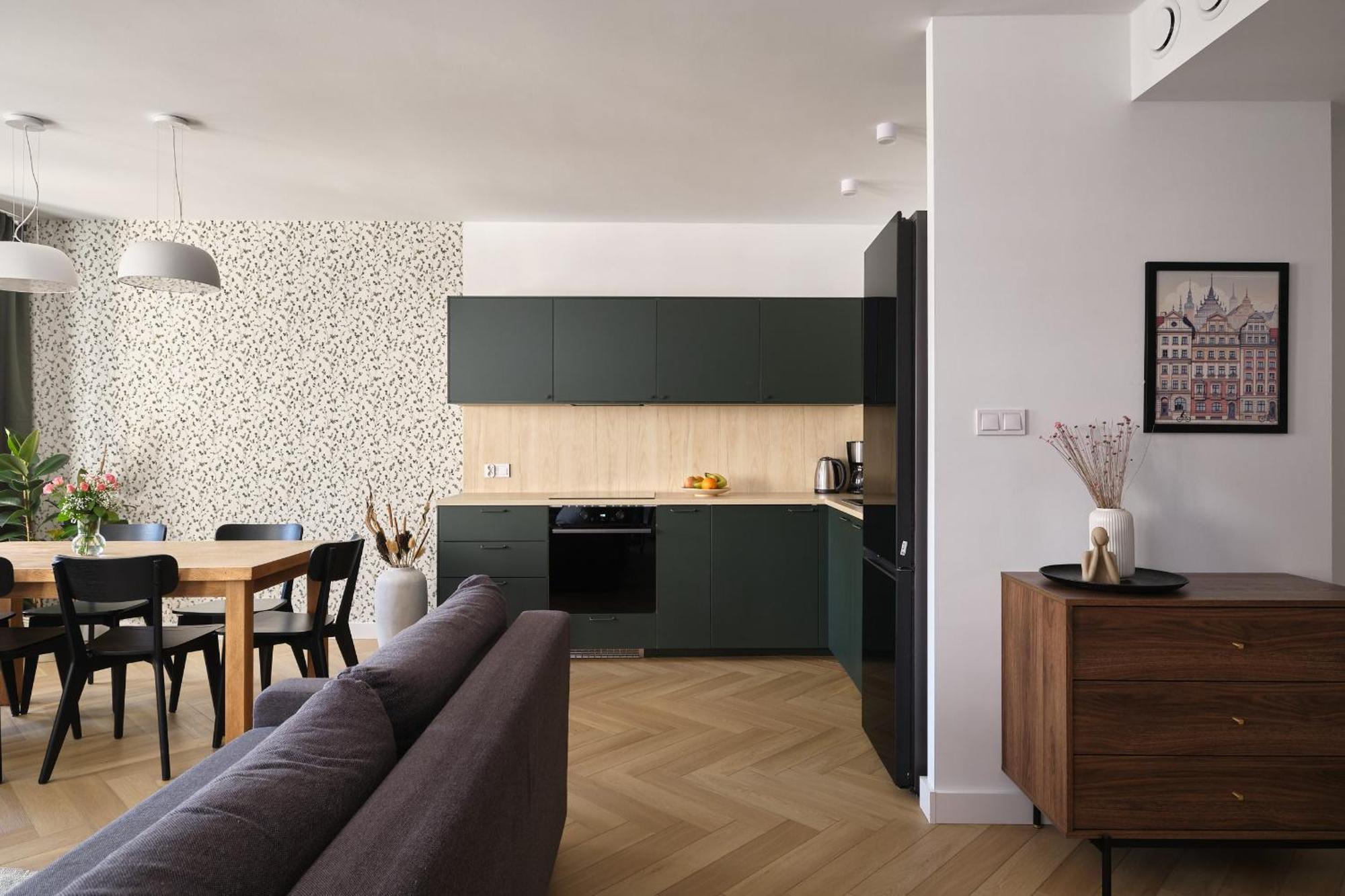 One-Bedroom Apartment