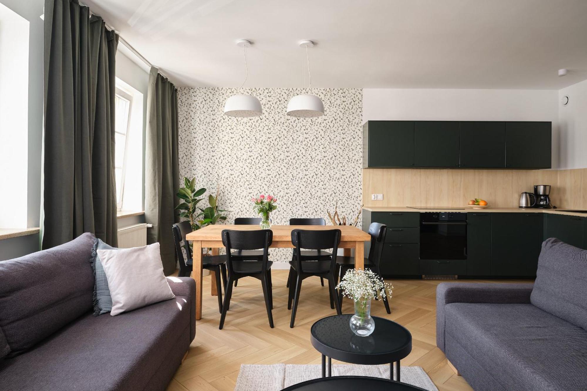 One-Bedroom Apartment