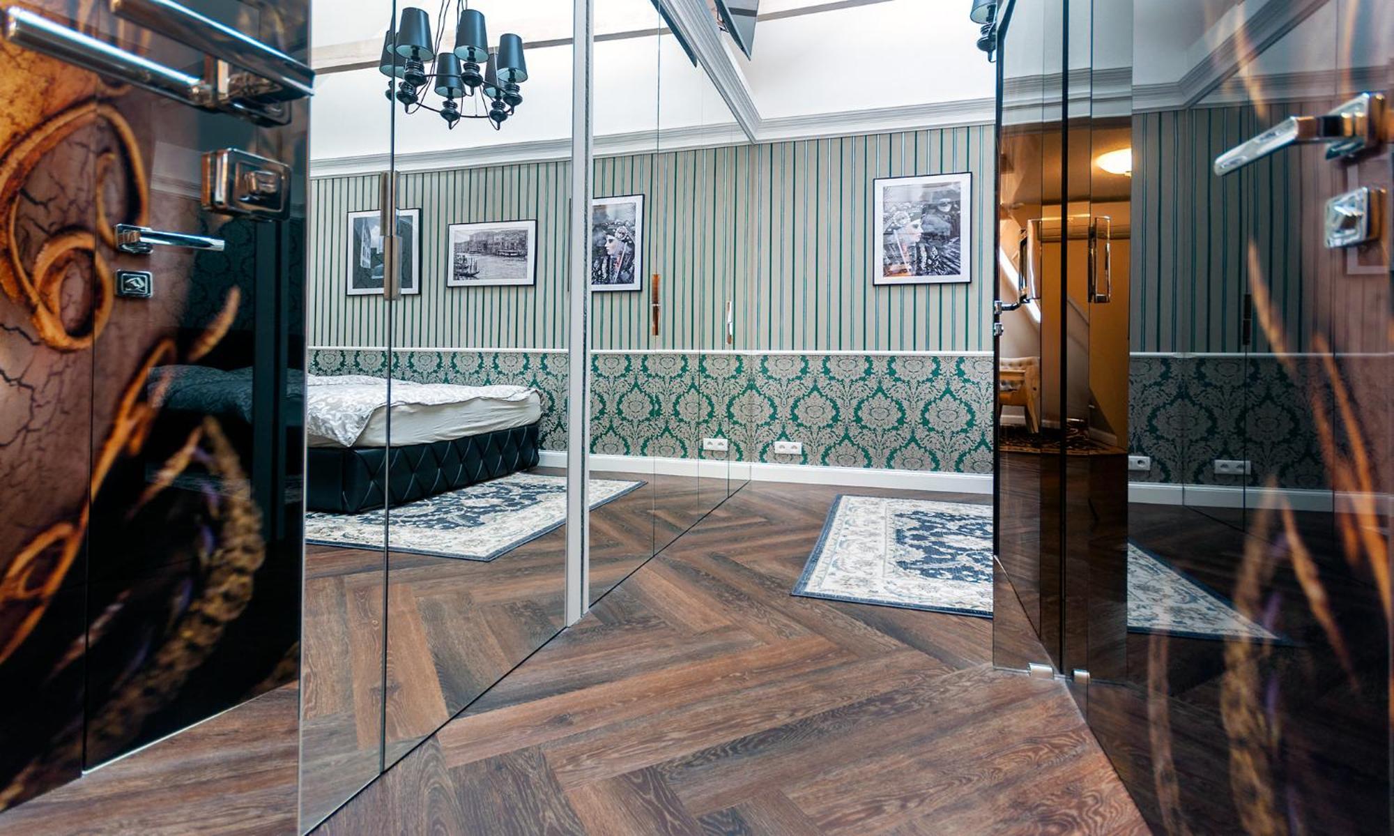 Deluxe Apartment