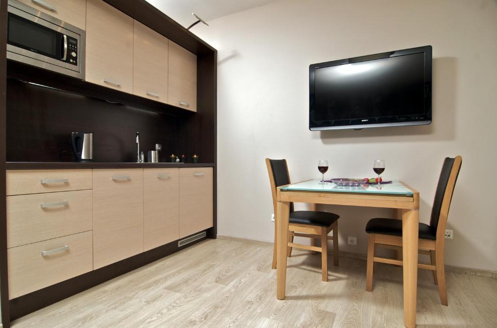 Studio Apartment
