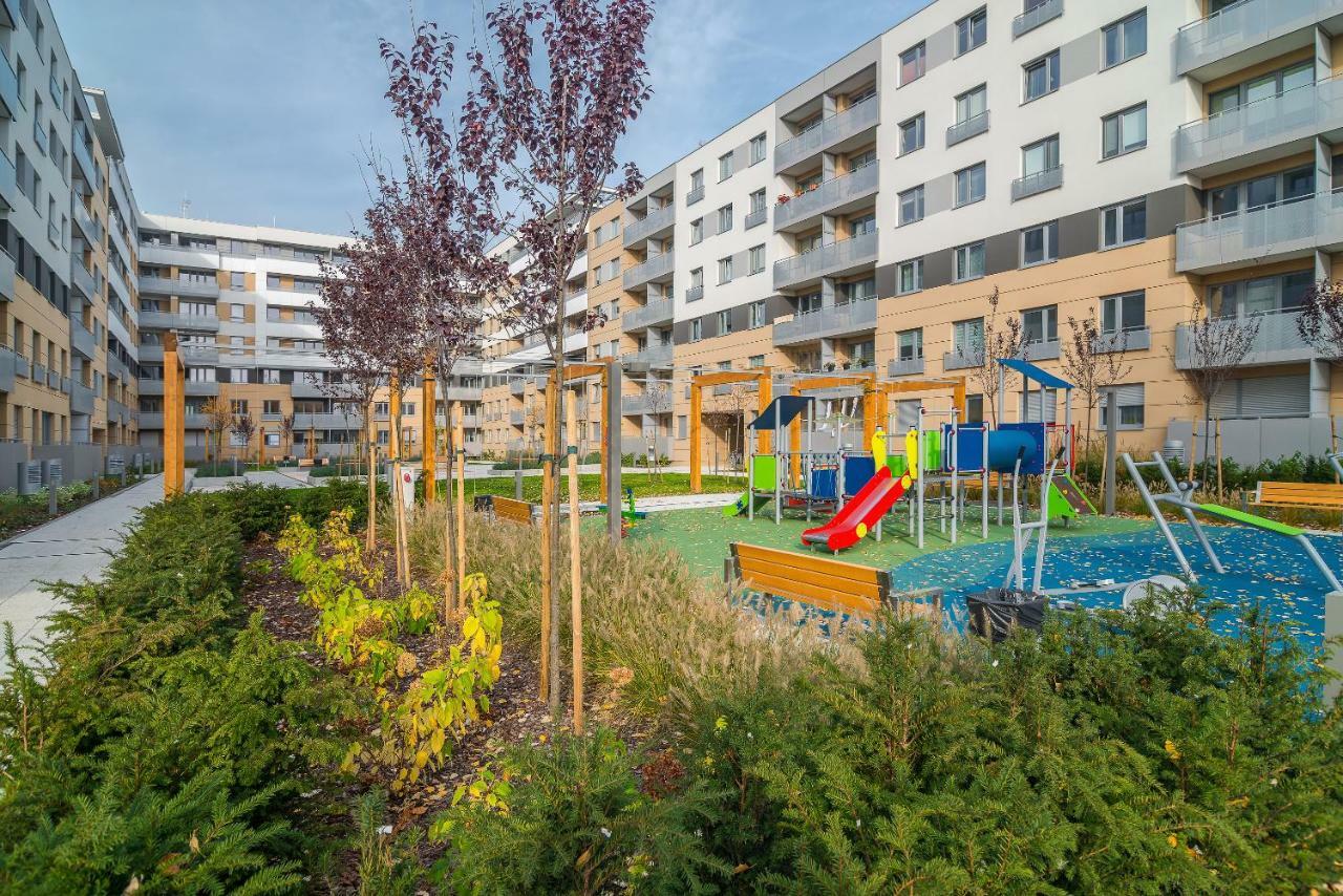 Apartment Garden View