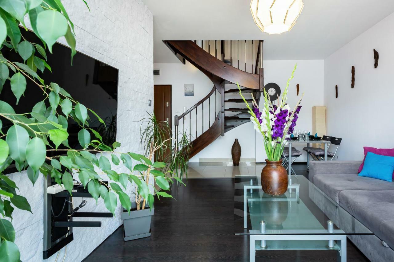 Apartment Split Level