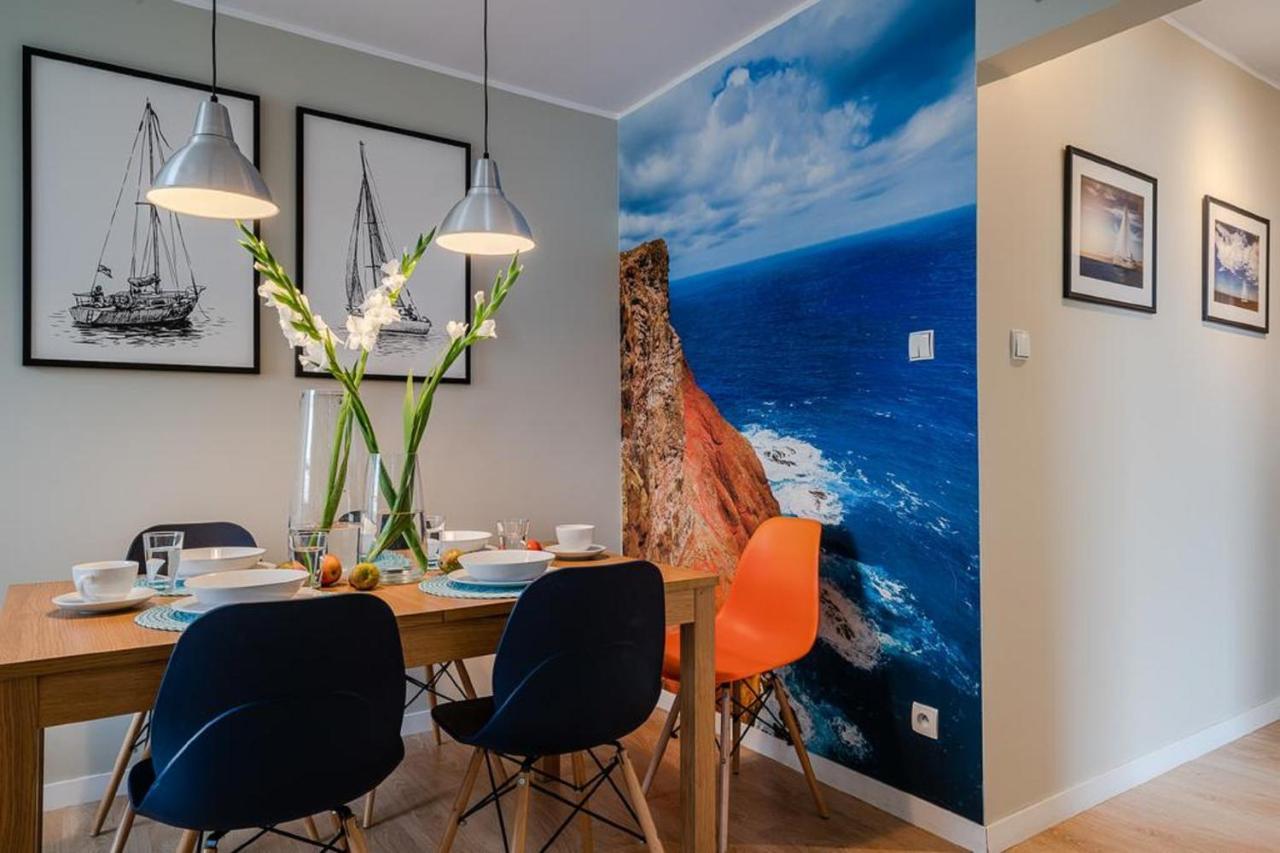 Two-Bedroom Apartment Wierzbowa 3