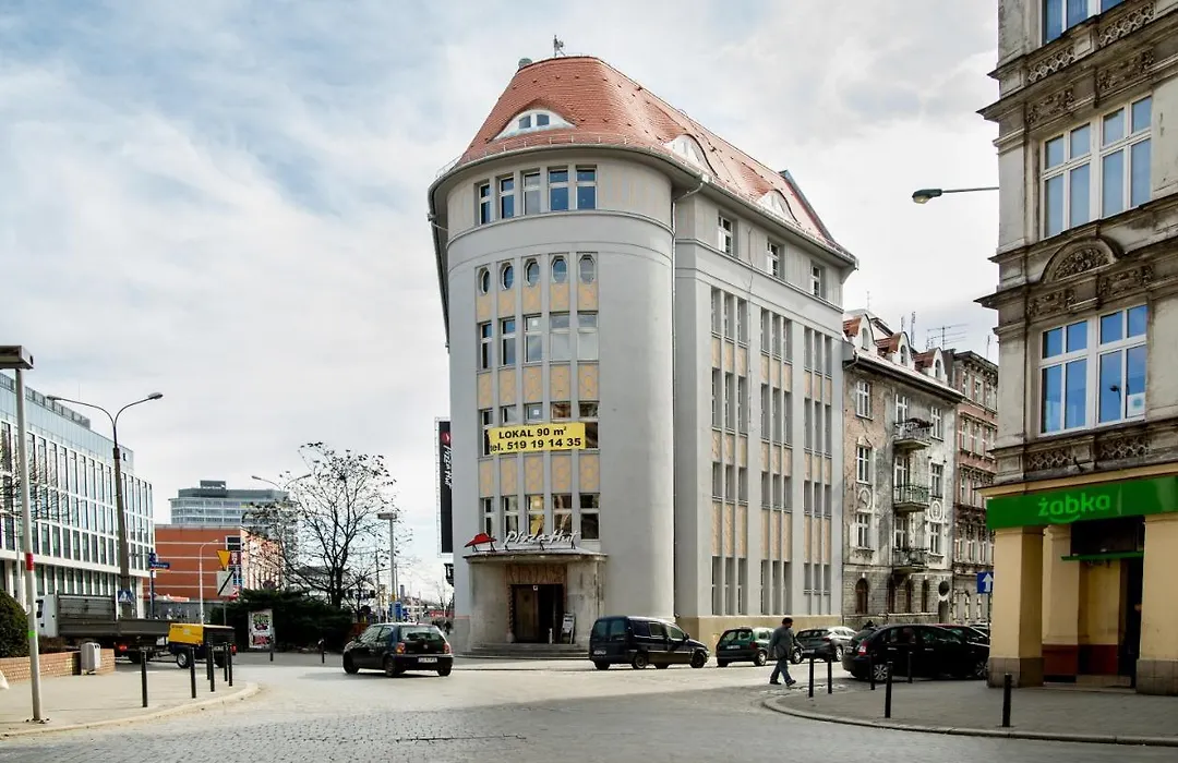 Max Berg Hostel-1