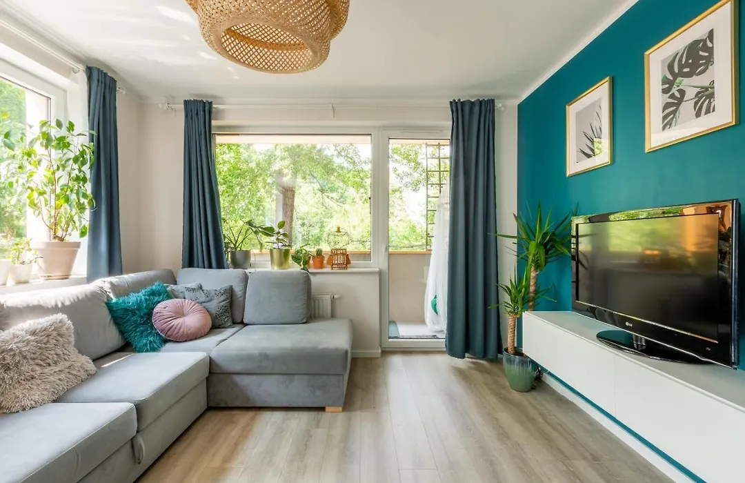 Sun House Apartment + Free Parking-1