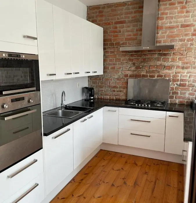 Uroczy Apartament 97M2 W Samym Centrum Wroclawia-1