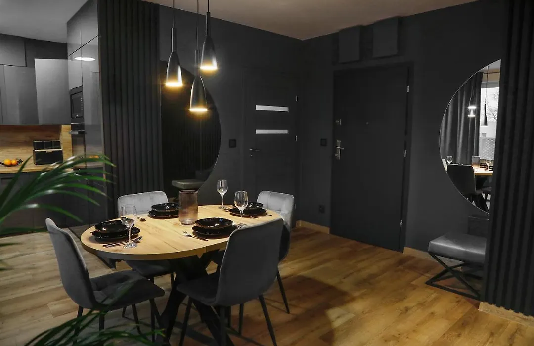 Gdanska Apartment-1