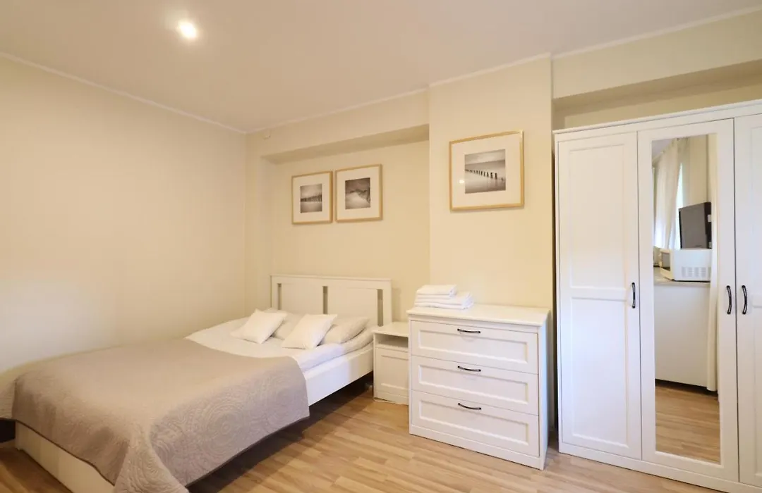 Wood Creek Apartments-1
