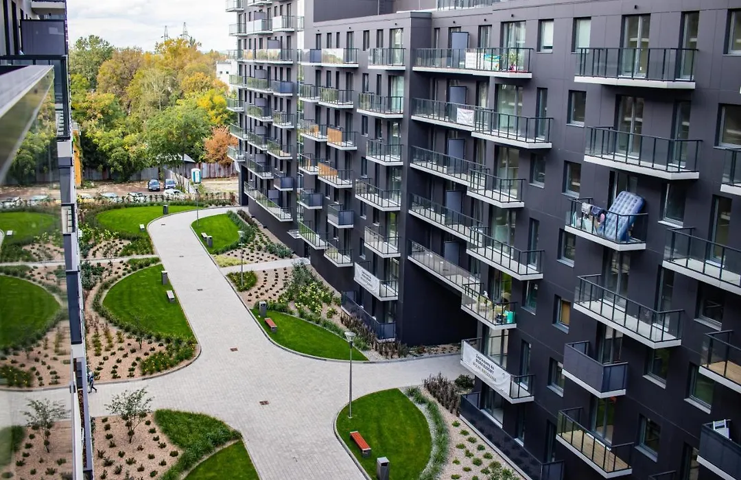 Urban Space Apartament 80 - Free Parking-1
