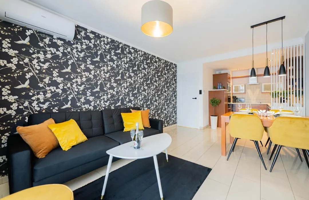 Apartament 55m2 - Darmowy Garaż - Klimatyzacja - Centrum - 24na7-1