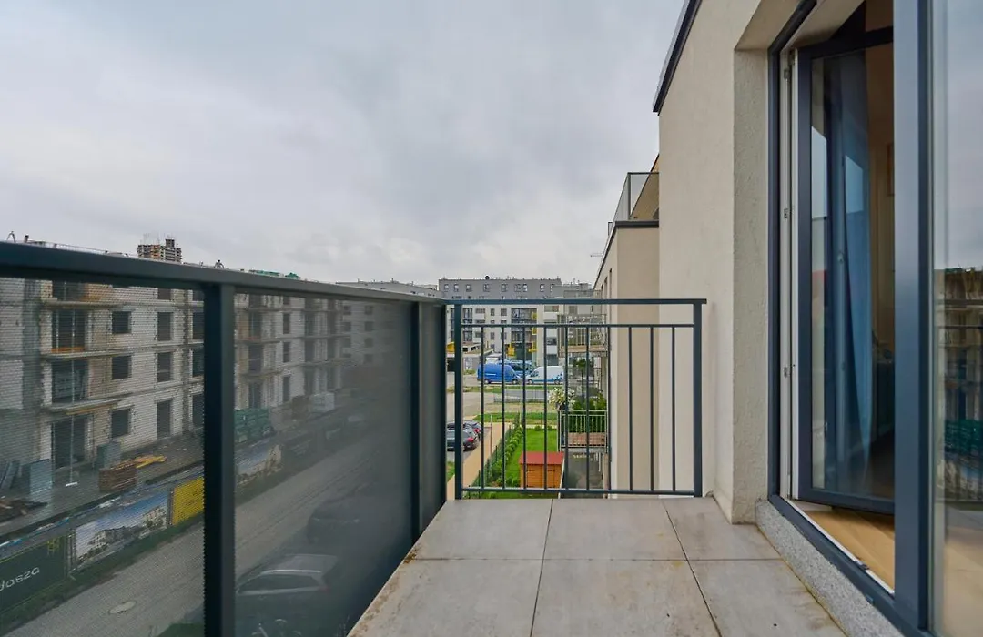 Jagodno Wrocław Kajdasza Studio by Renters-1