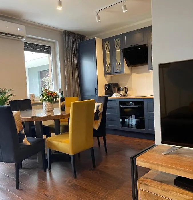 Luxury Maślice Apartment-1