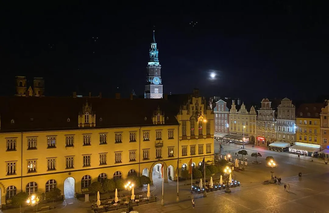 Magiczne gniazdko na samym Rynku-1