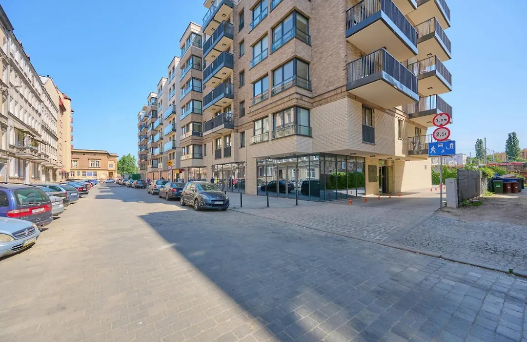 Cozy Studio Wroclaw Nadodrze For 3 Guests With Balcony By Noclegi Renters-1