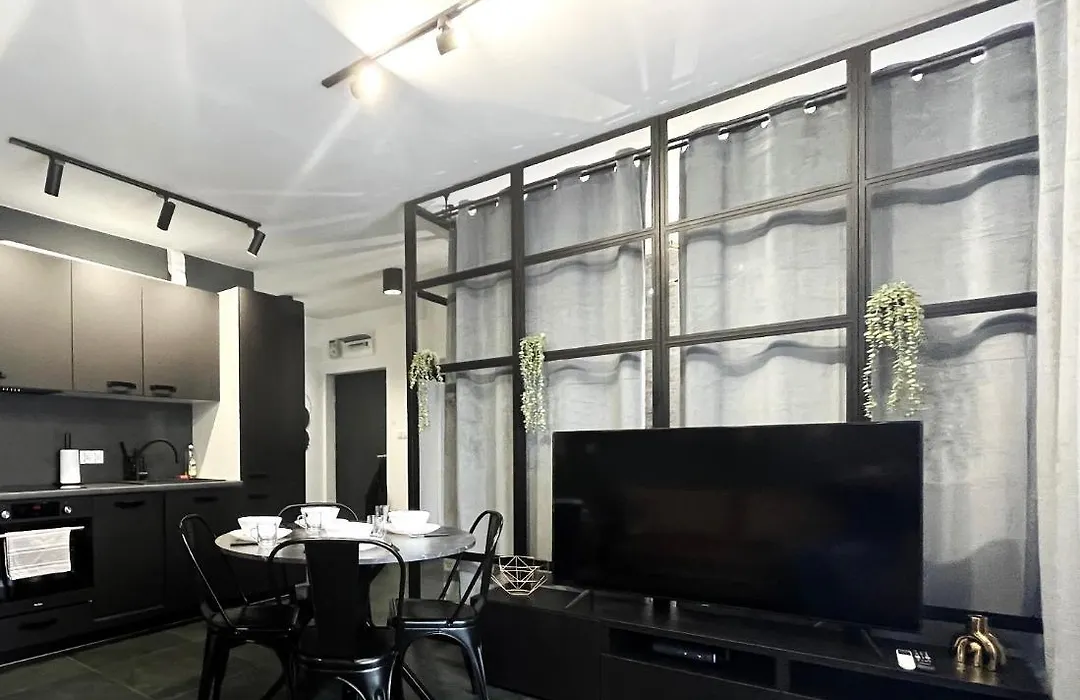 Sunset Apartment Aircon - Self Check-In 24H-1
